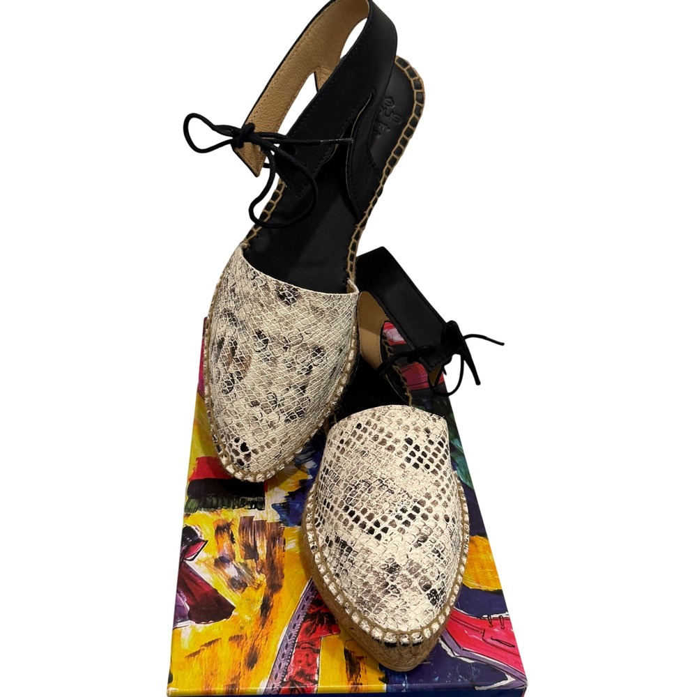 NWT Andre‎ Assous Vanessa Espadrille Wedge Sandals Snake Print Womens 39 Lace-Up